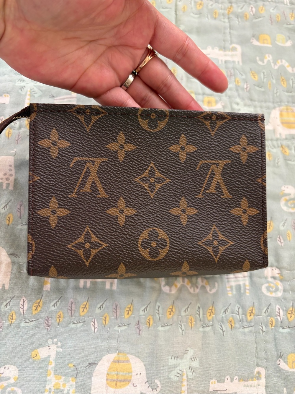 Louis Vuitton Toiletry 15 Cosmetic Pouch (PRICE FIRM)